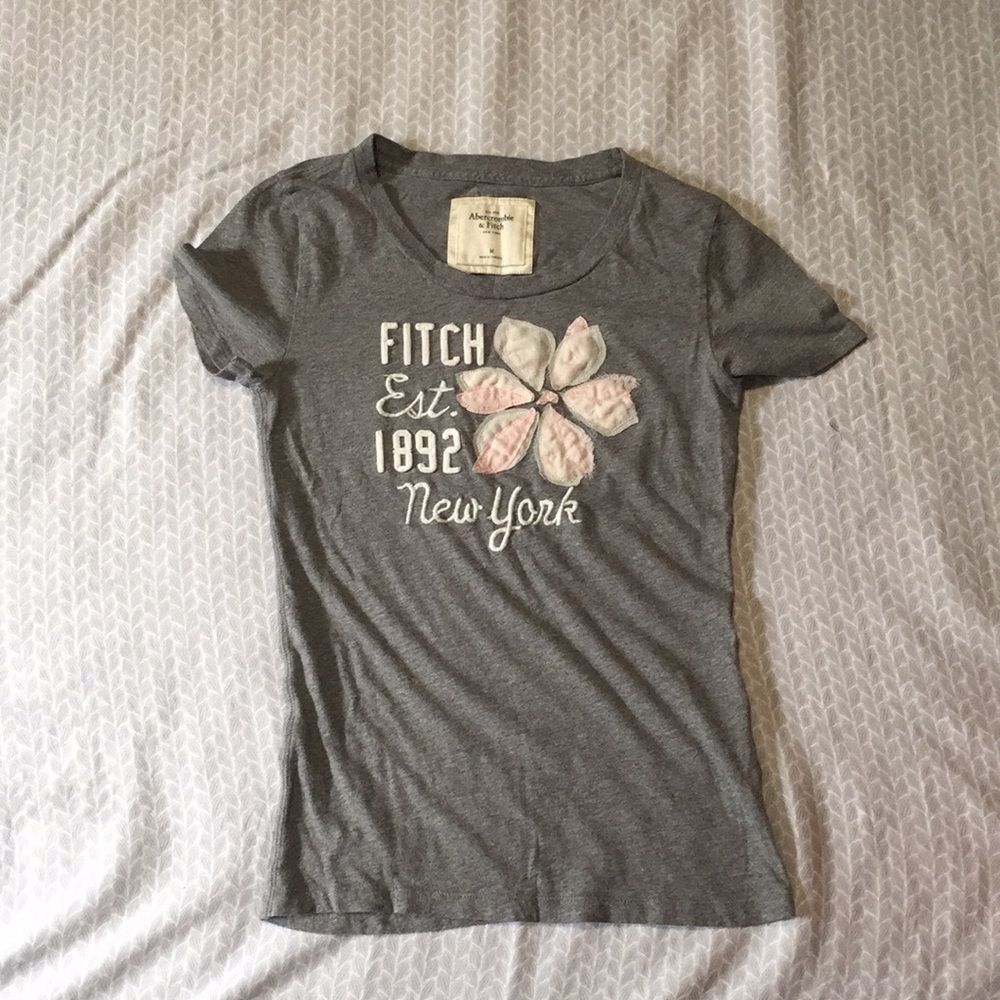 Abercrombie & Fitch t shirt